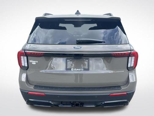 Marsh Gray 2026 Ford Explorer ST-Line