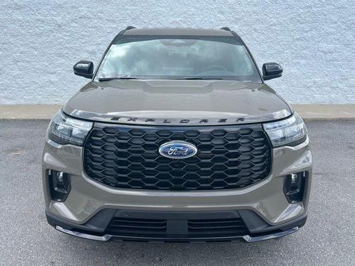 Marsh Gray 2026 Ford Explorer ST-Line
