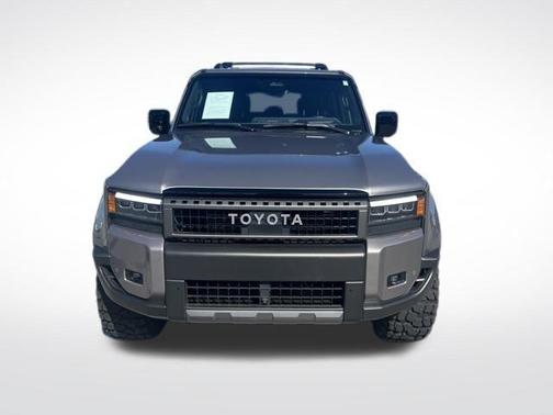 Meteor 2025 Toyota Land Cruiser Base