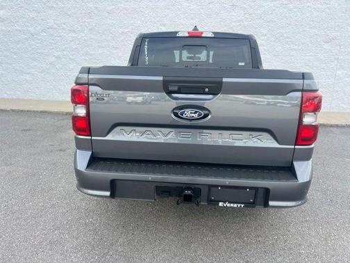 Carbonized Gray Metallic 2026 Ford Maverick Lobo