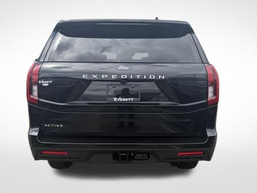 Agate Black Metallic 2026 Ford Expedition Active