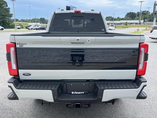 2025 Ford F-250 Platinum