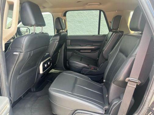 Dark Matter Gray Metallic 2024 Ford Expedition XLT