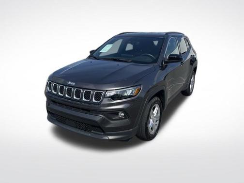 Gray Metallic 2024 Jeep Compass Latitude