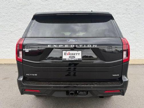 Agate Black Metallic 2025 Ford Expedition Max Active 4x2