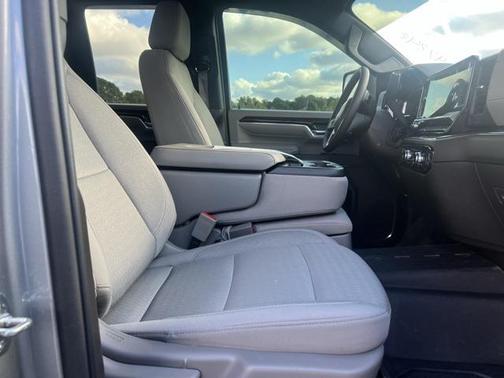 2024 GMC Sierra 2500 SLE