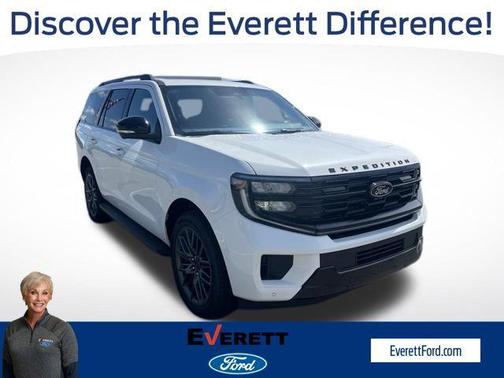 Star White Metallic Tri-Coat 2026 Ford Expedition Platinum