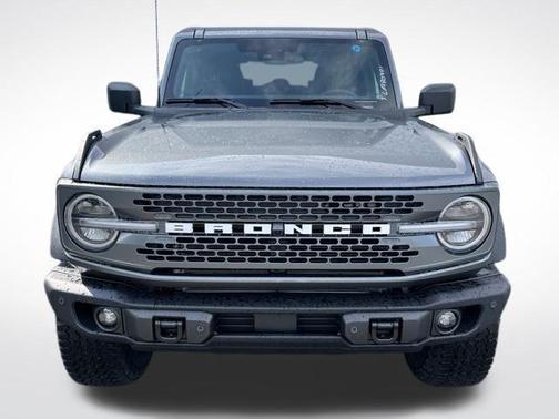 Carbonized Gray Metallic 2026 Ford Bronco Badlands