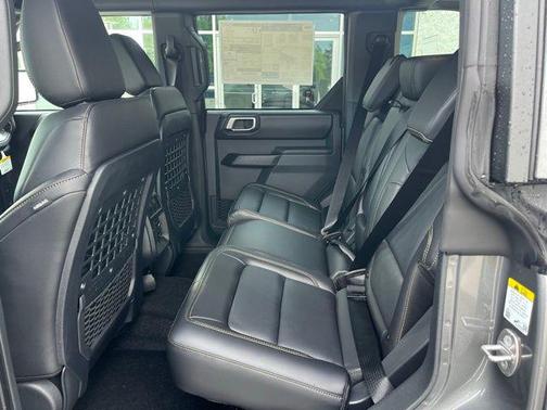 Carbonized Gray Metallic 2026 Ford Bronco Badlands