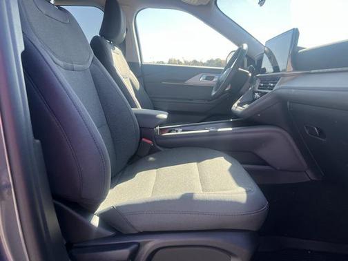 2026 Ford Explorer Active (200A)