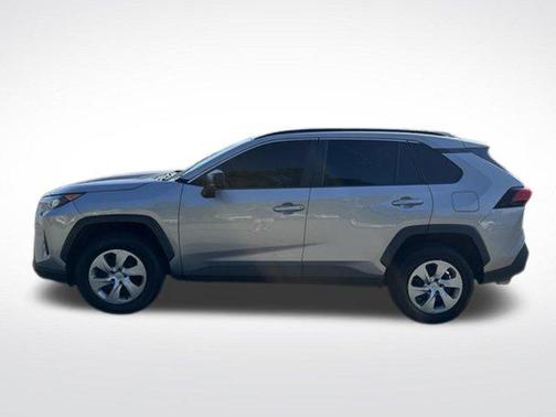 Silver Sky Metallic 2019 Toyota RAV4 LE