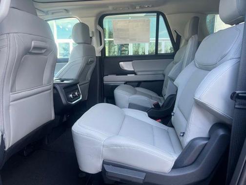 2026 Ford Expedition Max Active 4x4