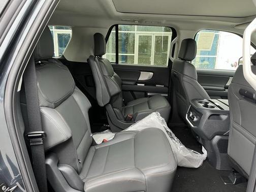 2025 Ford Expedition Max Active 4x4