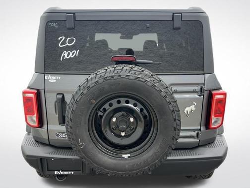 Carbonized Gray Metallic 2026 Ford Bronco Big Bend