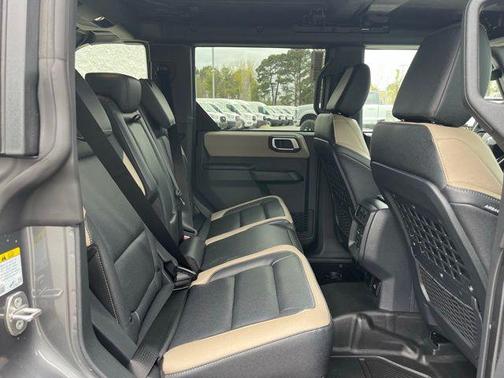 Carbonized Gray Metallic 2026 Ford Bronco Big Bend