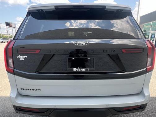 2025 Ford Expedition Platinum