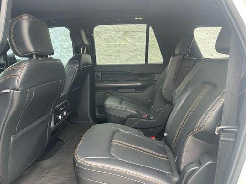 Star White Metallic Tri-Coat 2023 Ford Expedition Max Platinum