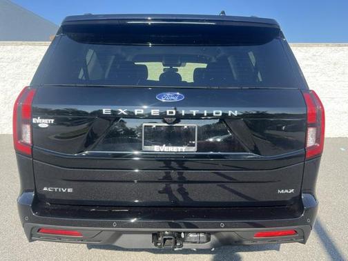 2025 Ford Expedition Max Active 4x2