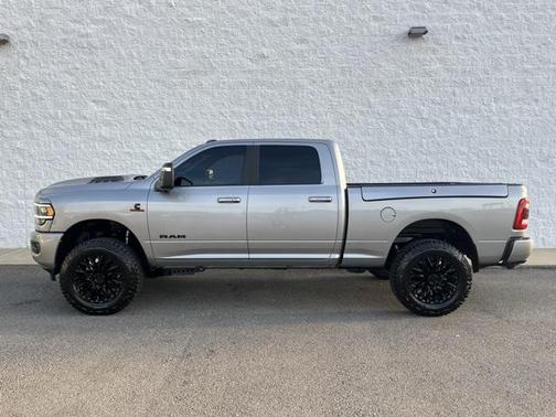 2023 RAM 2500 Laramie Crew Cab 4x4 6'4' Box