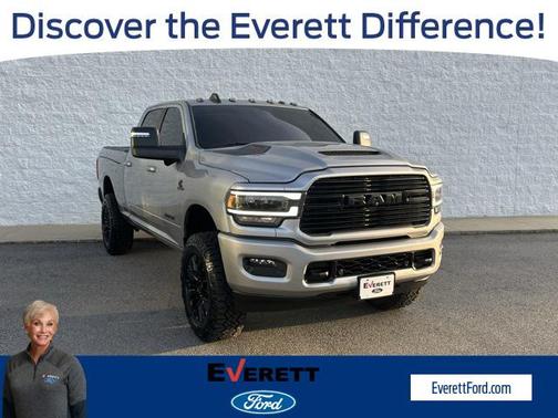 2023 RAM 2500 Laramie Crew Cab 4x4 6'4' Box