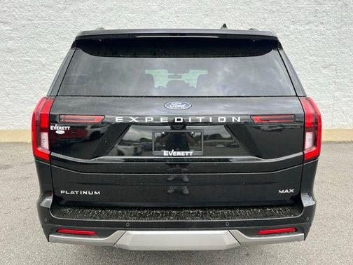 Agate Black Metallic 2026 Ford Expedition Max Platinum