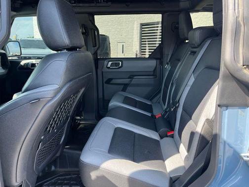 Azure Gray Metallic Tri-Coat 2024 Ford Bronco Big Bend