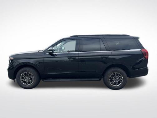 Agate Black Metallic 2026 Ford Expedition Active