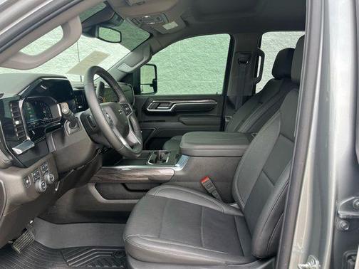 2025 Chevrolet Silverado 2500 LTZ