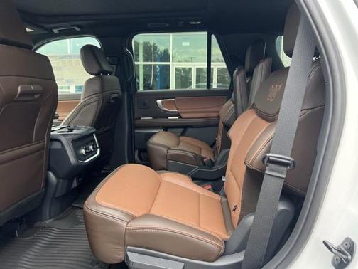 2025 Ford Expedition King Ranch