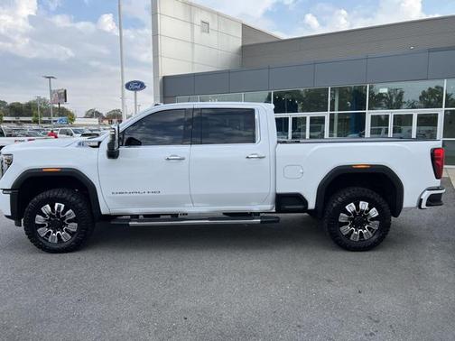 2024 GMC Sierra 2500 Denali