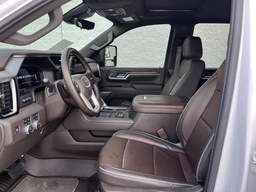 2024 GMC Sierra 2500 Denali