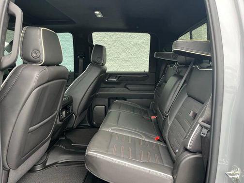 2025 GMC Sierra 2500 AT4X