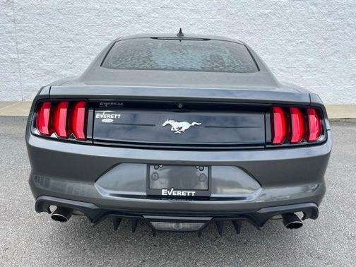 2020 Ford Mustang EcoBoost