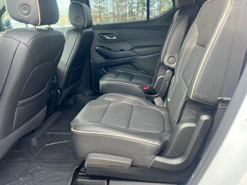 2024 Chevrolet Traverse Premier