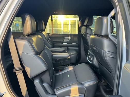 2025 Ford Expedition Tremor