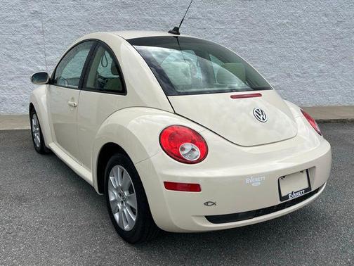 2010 Volkswagen New Beetle 2.5L