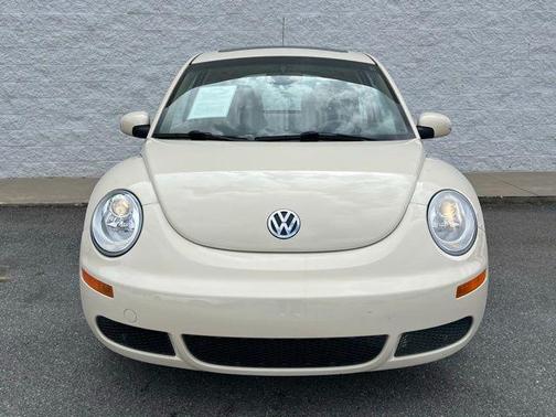 2010 Volkswagen New Beetle 2.5L