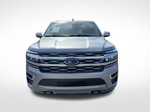 Iconic Silver Metallic 2024 Ford Expedition Platinum