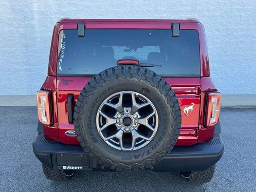 Ruby Red Metallic Tinted Clearcoat 2025 Ford Bronco Badlands