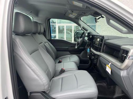 Oxford White 2026 Ford F-250 XL