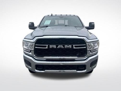 Billet Silver Metallic Clearcoat 2024 RAM 2500 Tradesman Crew Cab 4x4 6'4' Box