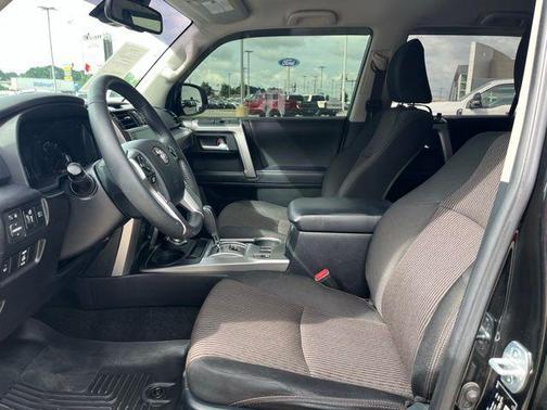 Midnight Black Metallic 2021 Toyota 4Runner Trail Special Edition