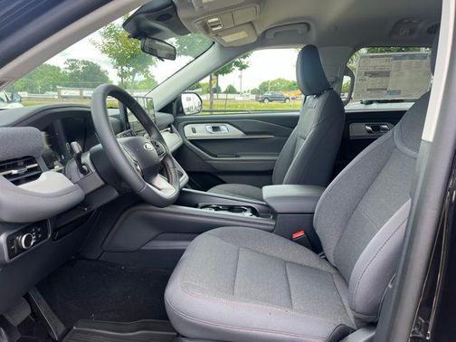 Agate Black Metallic 2026 Ford Explorer Active