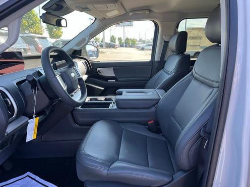 Oxford White 2026 Ford Expedition Active