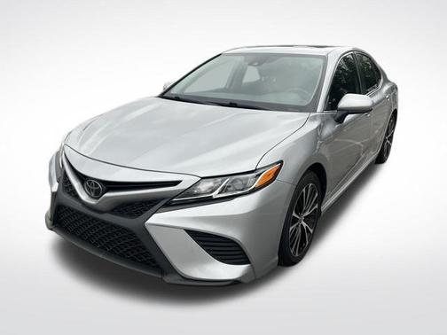 Celestial Silver Metallic 2020 Toyota Camry SE