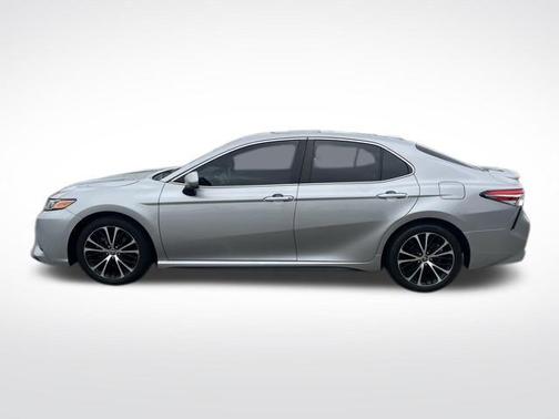 Celestial Silver Metallic 2020 Toyota Camry SE