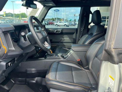 Cactus Gray 2024 Ford Bronco Badlands