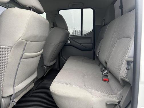 2020 Nissan Frontier SV