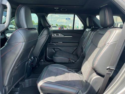Carbonized Gray Metallic 2025 Ford Explorer ST