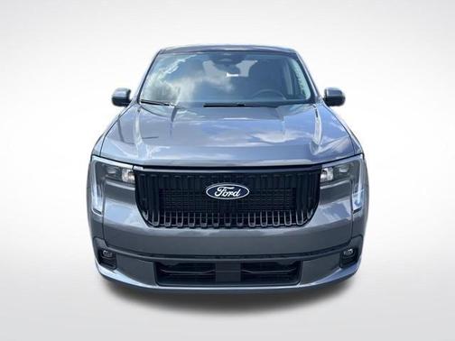 Carbonized Gray Metallic 2026 Ford Maverick Lobo Standard